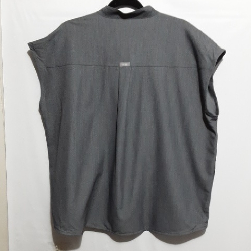 FIGS TECHNICAL COLLECTION Charcoal Sleeveless XL … - image 3